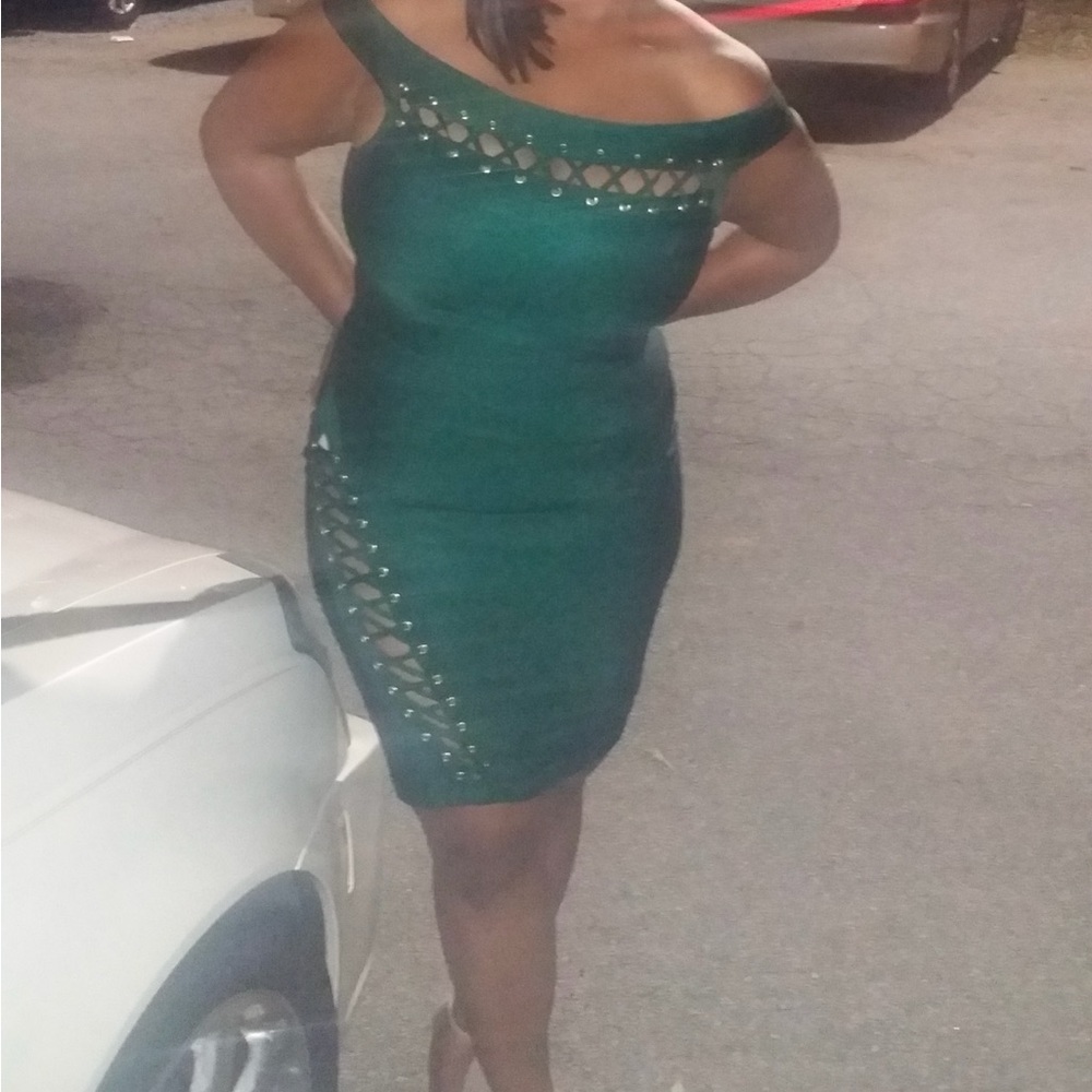 Green cutout bandage dress. Very good material to snatch you in!